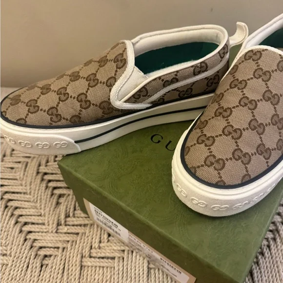 Authentic Gucci Slip on Sneakers 1977 - Picture 3 of 6